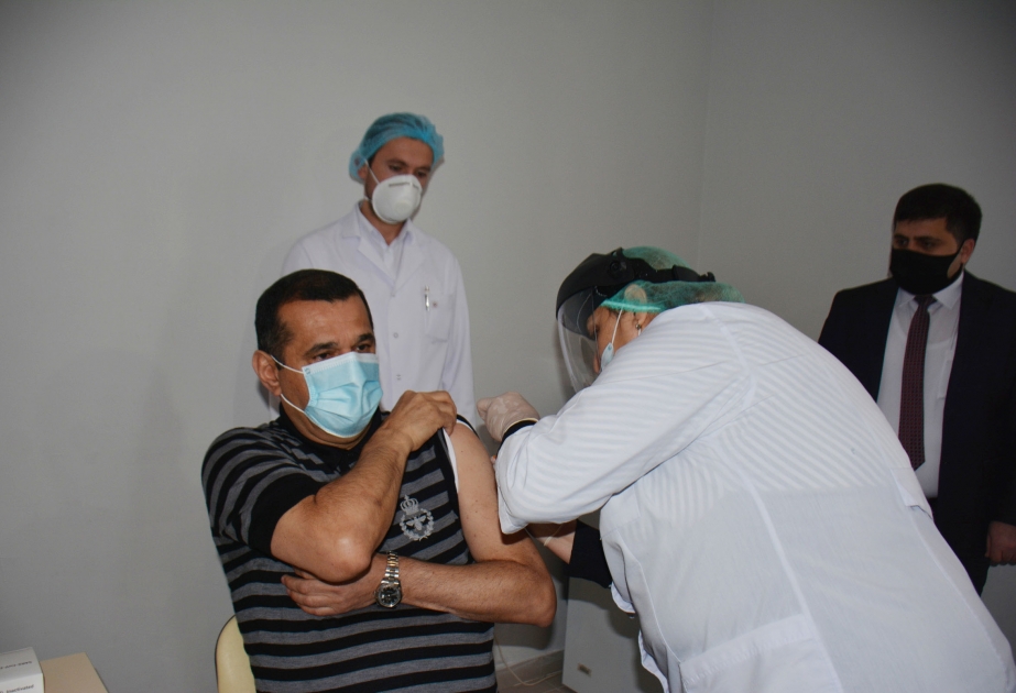 Vaksinasiya tədbirlərinin birinci günündə Zaqatalada 223 tibb işçisi peyvənd olunub