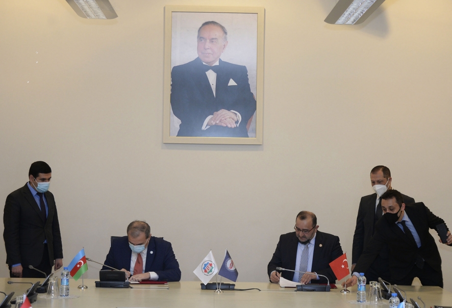 Sahibkarlar Konfederasiyası “TÜMKİAD”la memorandum imzalayıb