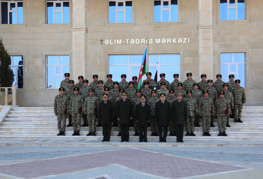 Müharibə vərdişlərinə yiyələnmiş döyüşçülərə vaxtından əvvəl və növbəti hərbi rütbələr təqdim edilib VİDEO