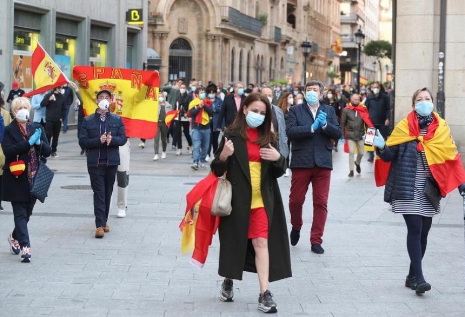 Черный год туризма Испании: его удельный вес в ВВП падает с 12,4 проц до 4,3 проц