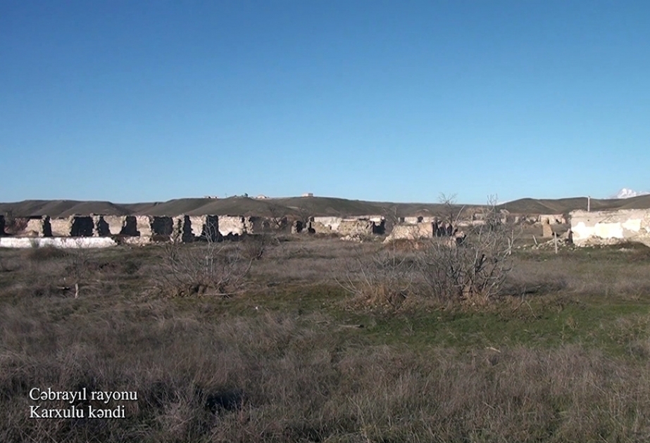 مقطع فيديو لقرية كارخولو بمحافظة جبرائيل المحررة من وطأة الاحتلال الأرميني (فيديو)