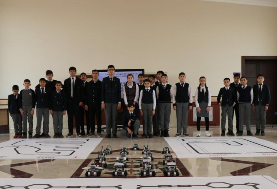 Naxçıvanda ilk dəfə məktəblilər arasında keçirilən robotexnika üzrə müsabiqə maraqla qarşılanıb