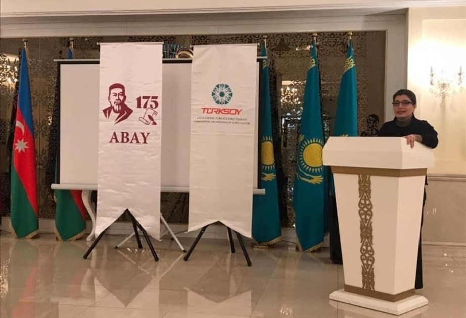 La presideta de la Fundación Internacional de Cultura y Patrimonio Túrquicos recibe la medalla TURKSOY "Abay 175 años"
