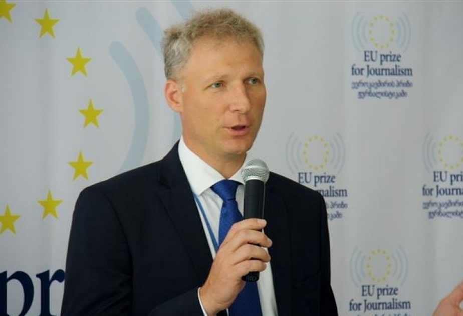 La UE y Azerbaiyán definen un programa de apoyo pospandémico