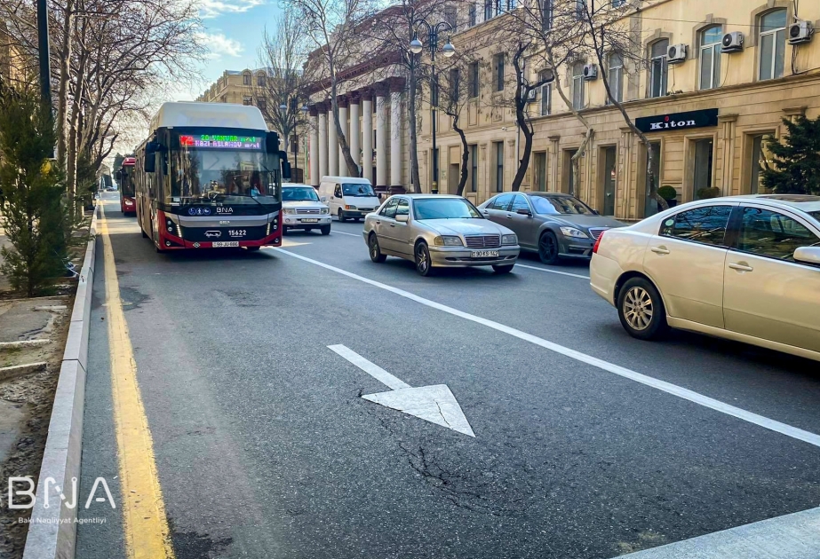 Paytaxtın daha bir küçəsində xüsusi avtobus zolağı yaradılıb