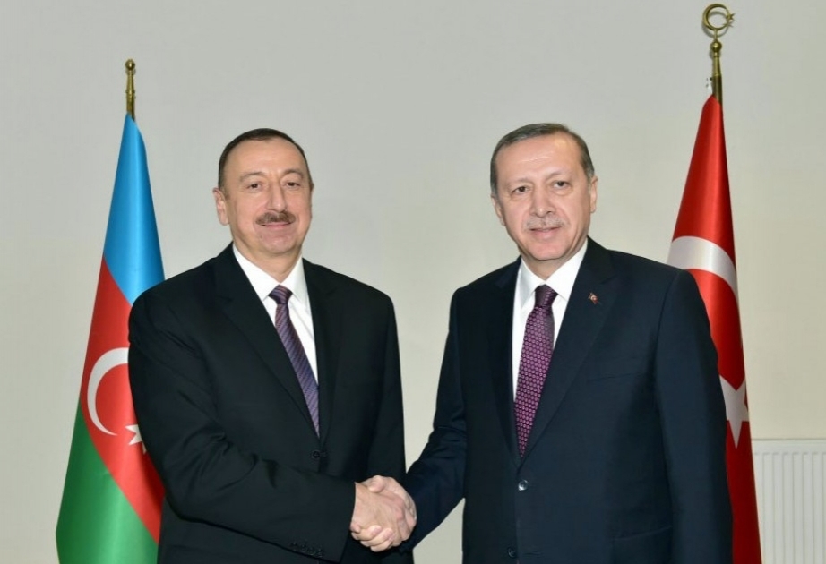 Ilham Aliyev llamó por teléfono a Recep Tayyip Erdogan