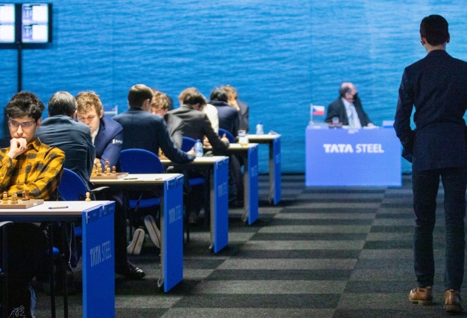 “Tata Steel Masters”: niderlandlı şahmatçı liderliyini qoruyub