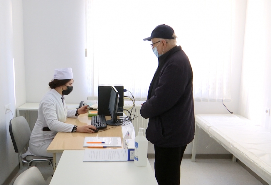 Həkim-terapevt: Vaksinasiya olunmaq üçün müraciətlər çoxdur
