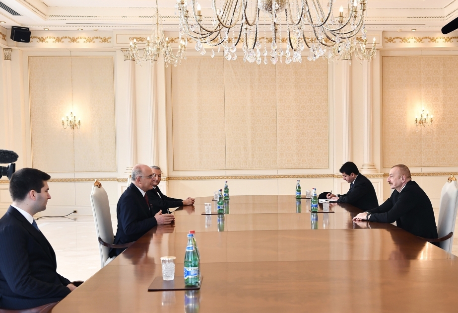 Präsident Ilham Aliyev empfängt stellvertretenden Vorsitzenden der Partei der Nationalistischen Bewegung der Türkei VIDEO