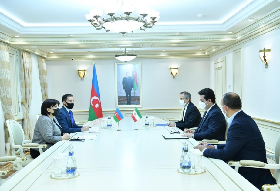 Milli Məclisin sədri İranın Azərbaycandakı səfiri ilə görüşüb