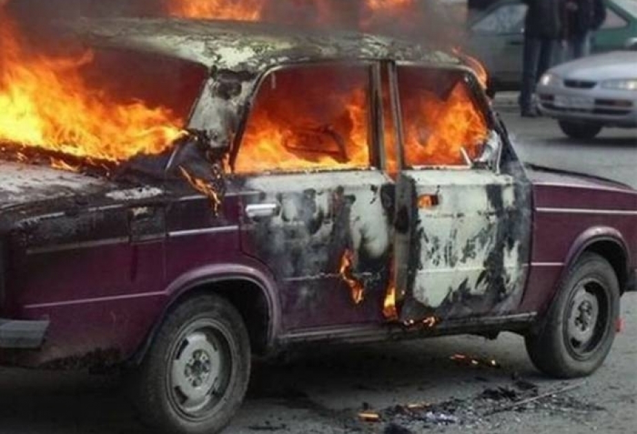 Sabirabad rayonunda avtomobil yanıb