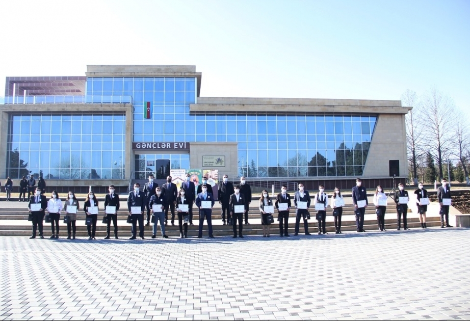 Vətən müharibəsinin gəncəli iştirakçıları Gənclər Günü münasibətilə təltif olunublar