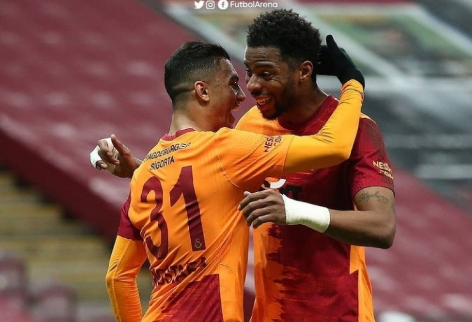 Türkiyə Superliqası: “Qalatasaray” İstanbul derbisindən qalib ayrılıb