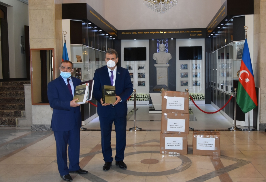 İşğaldan azad olunan bölgələrdəki kitabxanaların fondu üçün kitabtoplama kampaniyası davam edir