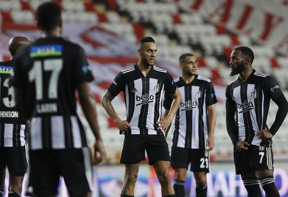 Besiktas held to draw with 10-man Antalyaspor