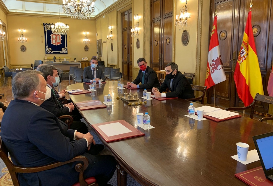 İspaniyanın Burqos regionunun rəsmiləri işğaldan azad olunmuş ərazilərimizdə görüləcək quruculuq işləri barədə məlumatlandırılıb VİDEO