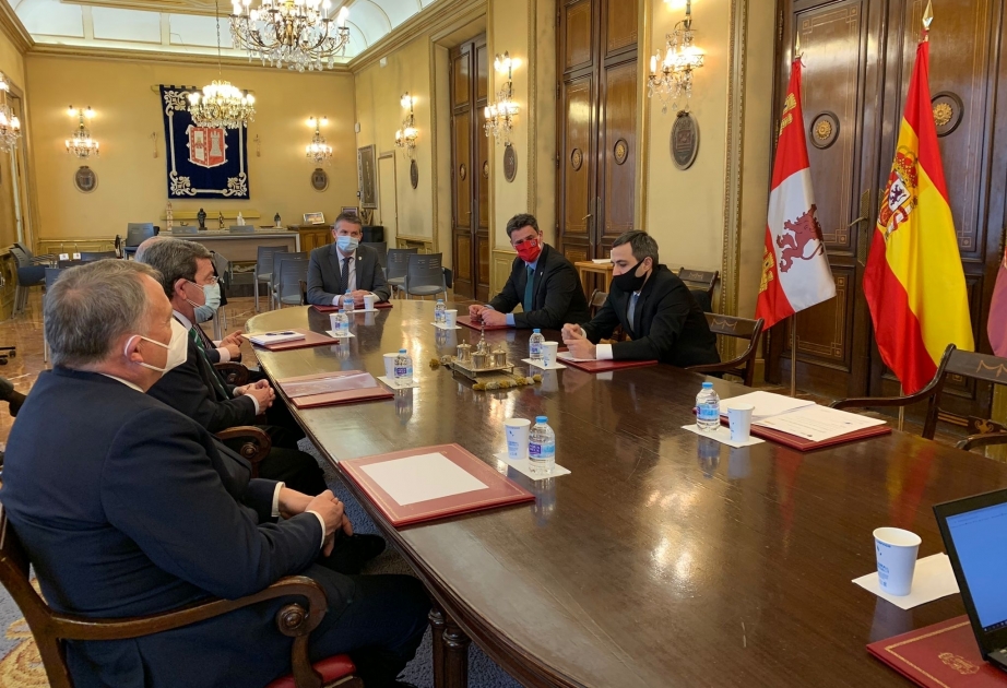 Las autoridades de Burgos han sido informadas sobre Azerbaiyán y las obras de construcción que se realizarán en los territorios liberados