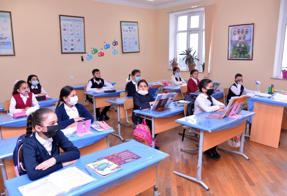 Paytaxt məktəblərində əyani tədrisin təşkili vəziyyəti