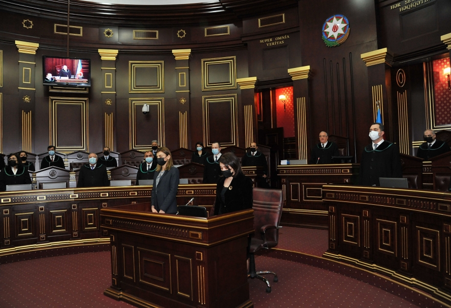 Ali Məhkəmənin Plenumunun iclasında yeni təyin edilən 44 hakimin andiçməsi olub