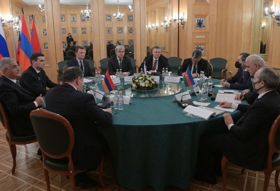 阿塞拜疆、俄罗斯和亚美尼亚副总理主持的三方工作组会议在莫斯科举行