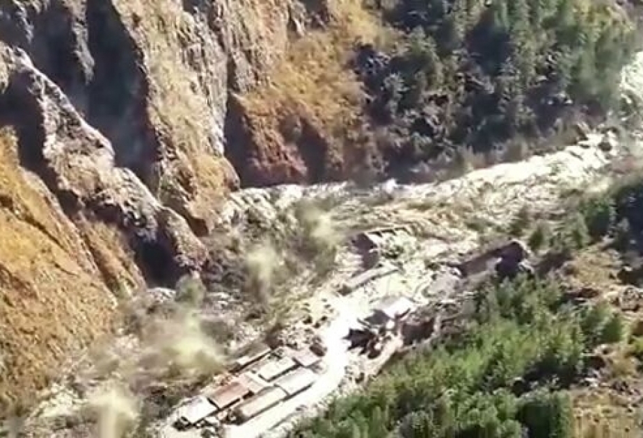 Hindistanda buzlağın sürüşməsi nəticəsində azı 9 nəfər həlak olub