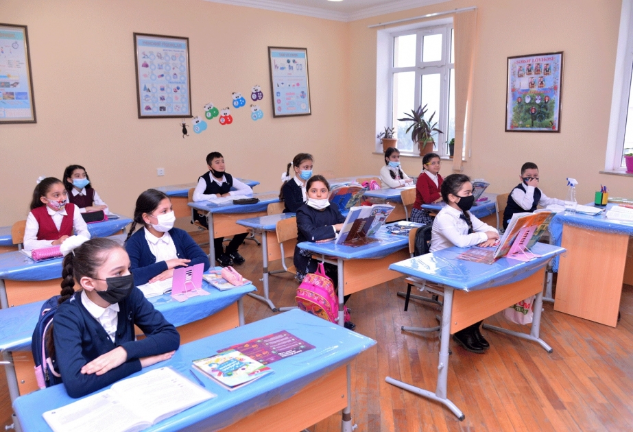 Bu gün V-IX siniflərdə ənənəvi tədris qismən bərpa olunur