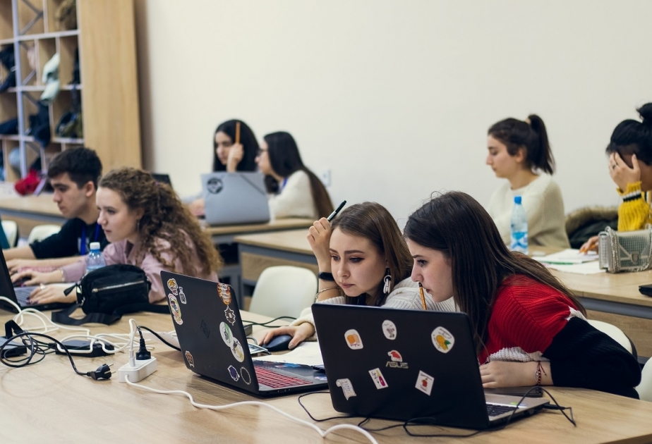 Bu gündən Memarlıq və İnşaat Universitetində “Qış məktəbi”nə başlanılır