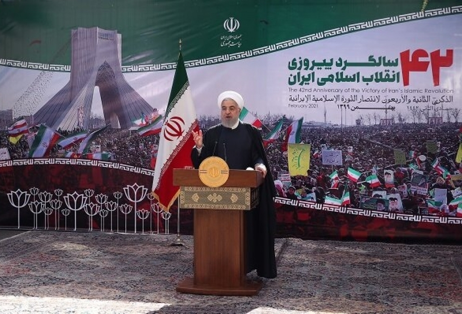 Həsən Ruhani: İran xalqı inqilabı həmişə dəstəkləyib