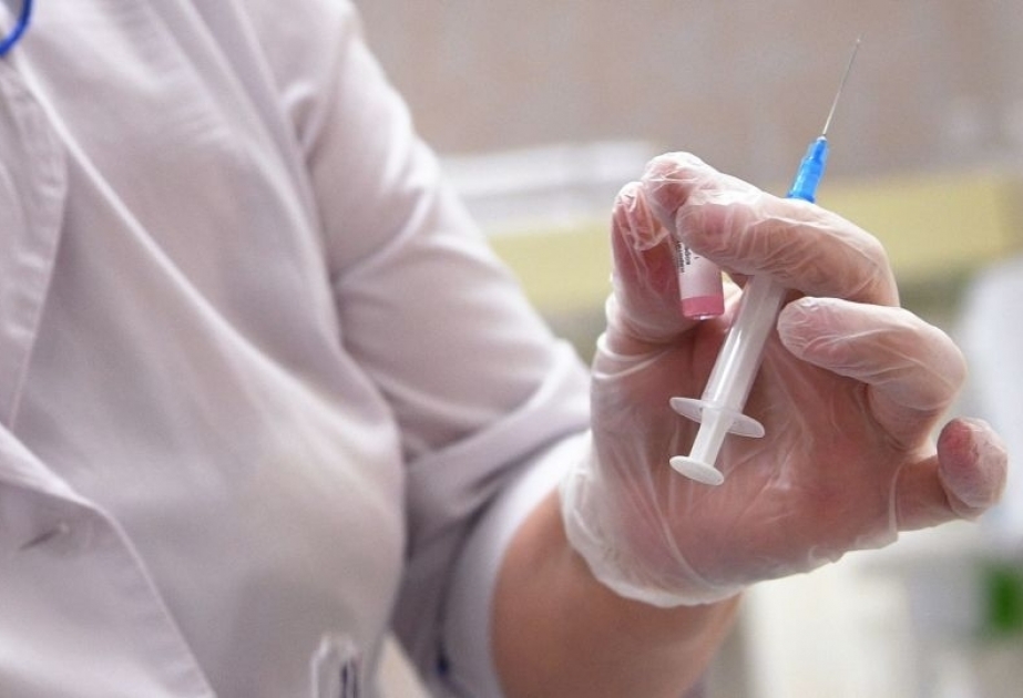 Главврач: Пожилые пациенты вакцинируются после тщательного и полного обследования