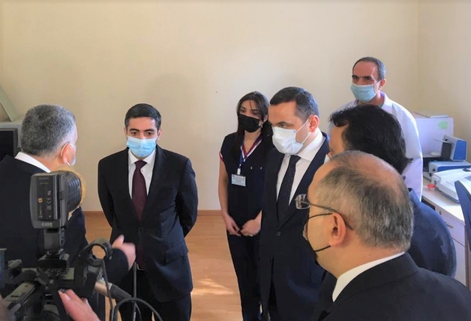Agentliyin İdarə Heyətinin sədri Gəncədə icbari tibbi sığortanın tətbiqi istiqamətində görülən işlərlə tanış olub