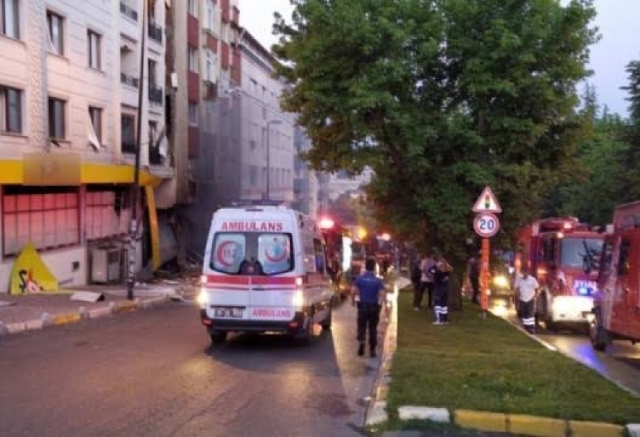 İstanbulda yaşayış binasında partlayış baş verib
