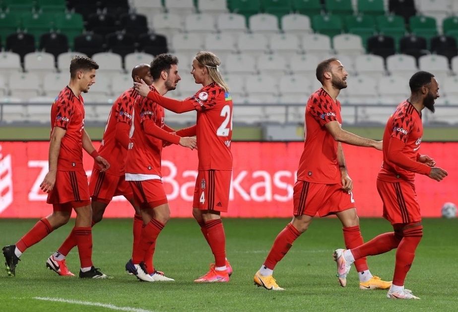 “Beşiktaş” Türkiyə çempionatının yarımfinalına yüksəlib
