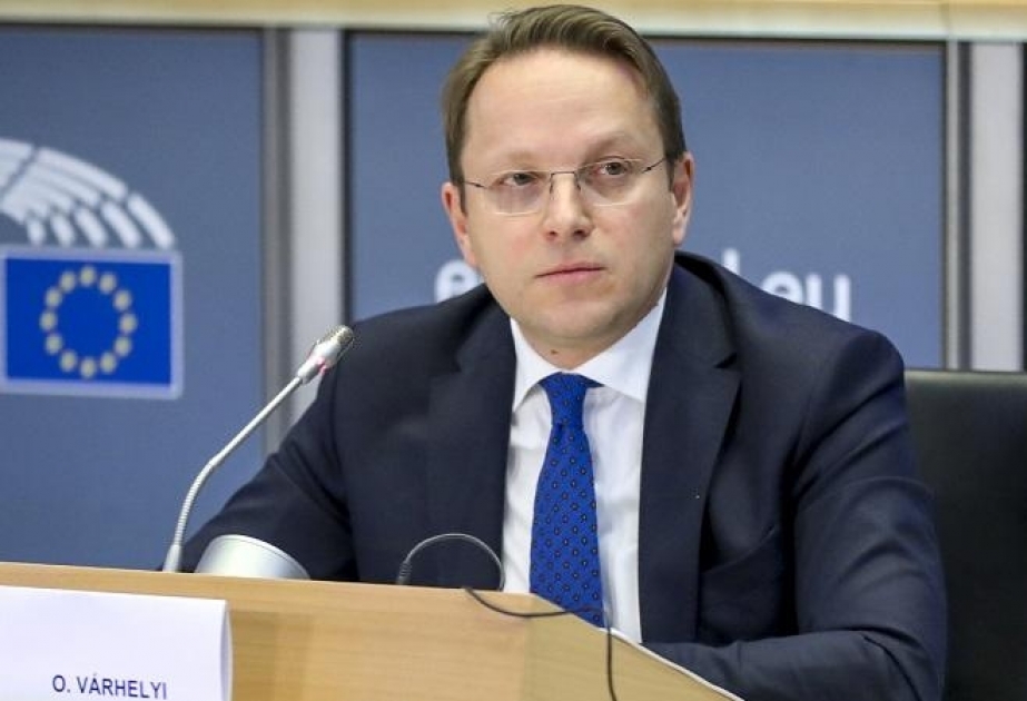 Olivér Várhelyi: "Seguiremos trabajando y colaborando en la transición a la energía verde, para eliminar la contaminación"