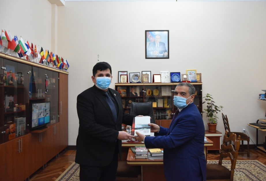 Milli Kitabxana Beynəlxalq Avrasiya Mətbuat Fondunun “Gənclər üçün kitabxana” layihəsinə dəstək olub