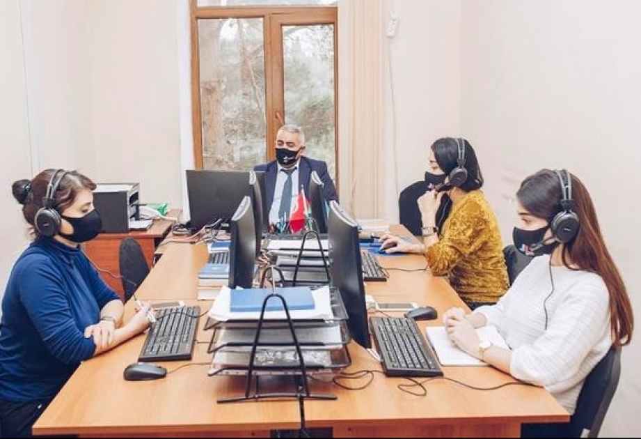 Dövlət Dil Komissiyası yanında Monitorinq Mərkəzi ilə radiolar arasında əməkdaşlığın təmin edilməsi barədə müzakirələr aparılıb
