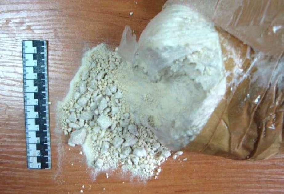 Cəlilabad şəhər sakinindən iki kiloqramdan artıq narkotik vasitə aşkarlanaraq götürülüb