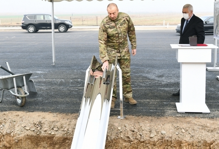 Ilham Aliyev: "Azerbaiyán y su parte inalienable - Najchiván estarán unidos por ferrocarril"
