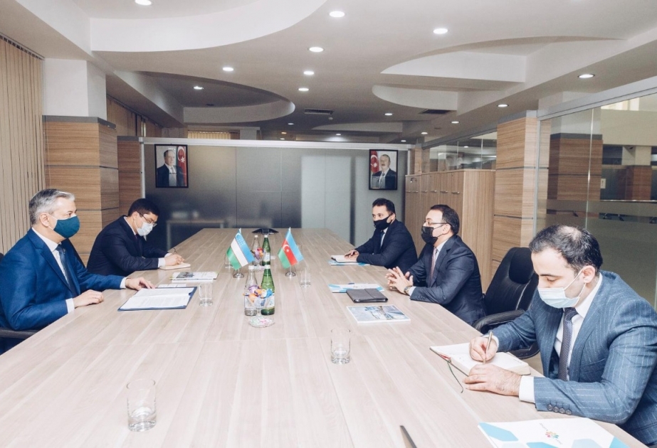 Özbəkistan səfiri “ASAN xidmət”də