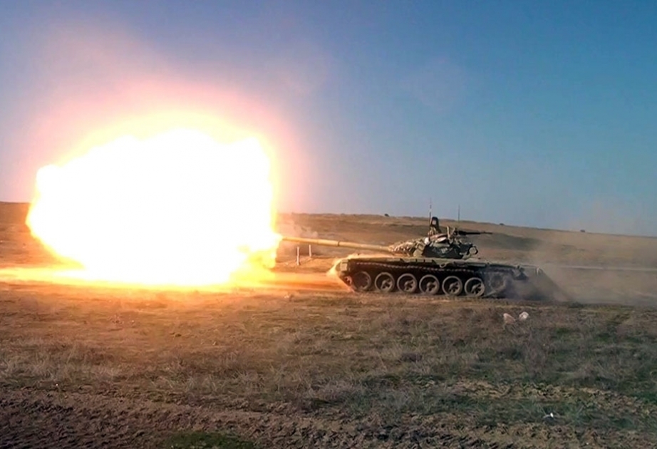 Azerbaijani tankmen conduct first combat fires in new training year VIDEO