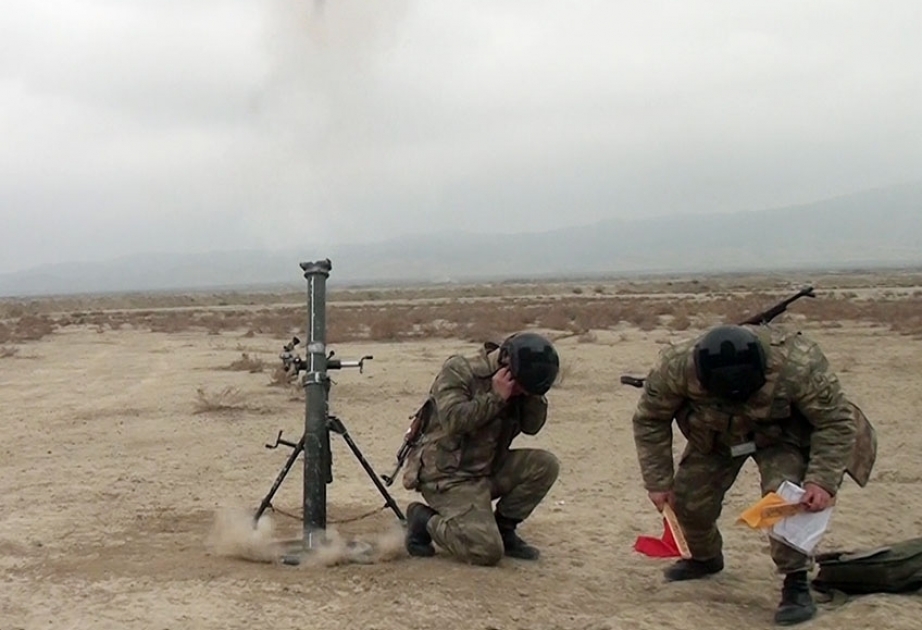 Минометные батареи провели боевые стрельбы ВИДЕО