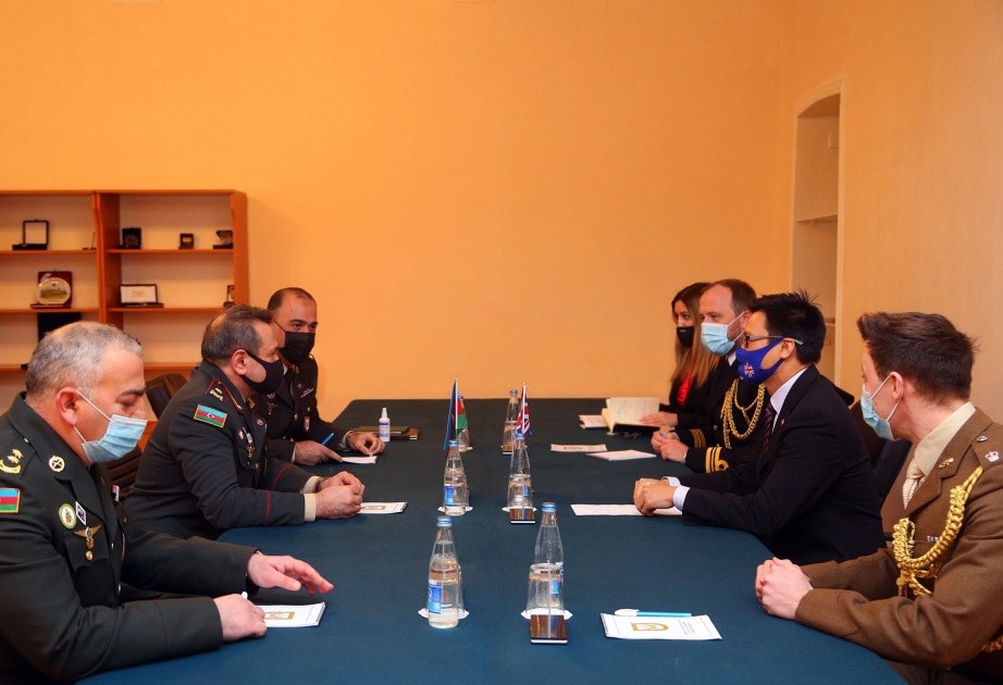 لقاء بين خبراء عسكريين لاذربيجان وبريطانيا العظمى