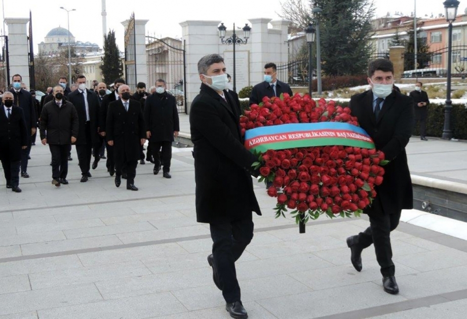 Azerbaijani Prime Minister Ali Asadov visits monument to national leader Heydar Aliyev in Ankara