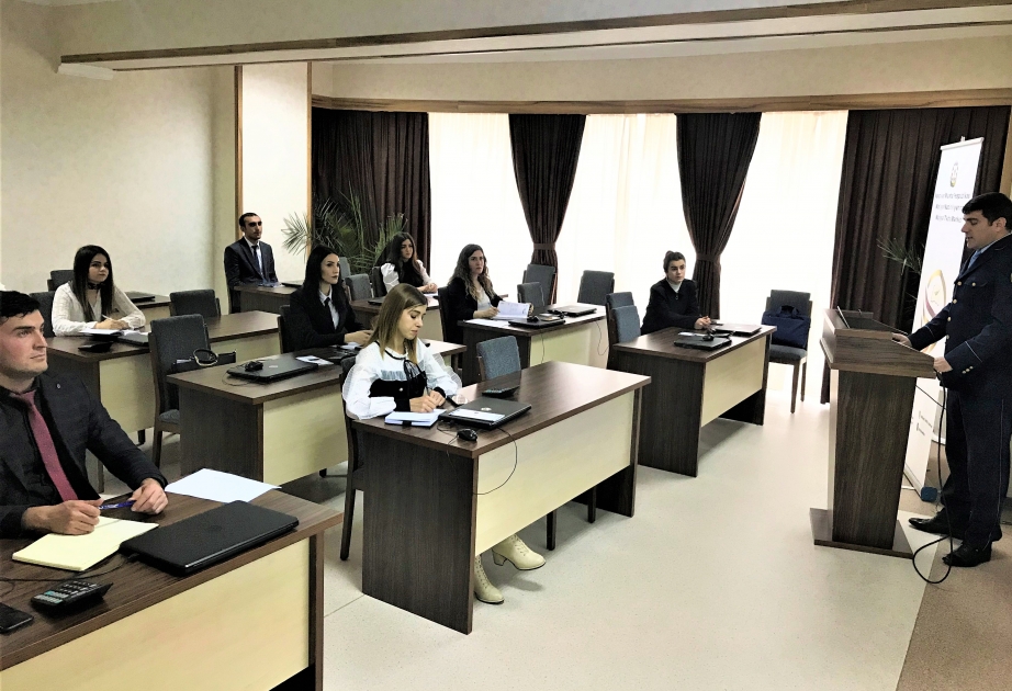 Təhsil sahəsində çalışan mühasibatlıq işçiləri təlimlərə cəlb ediliblər