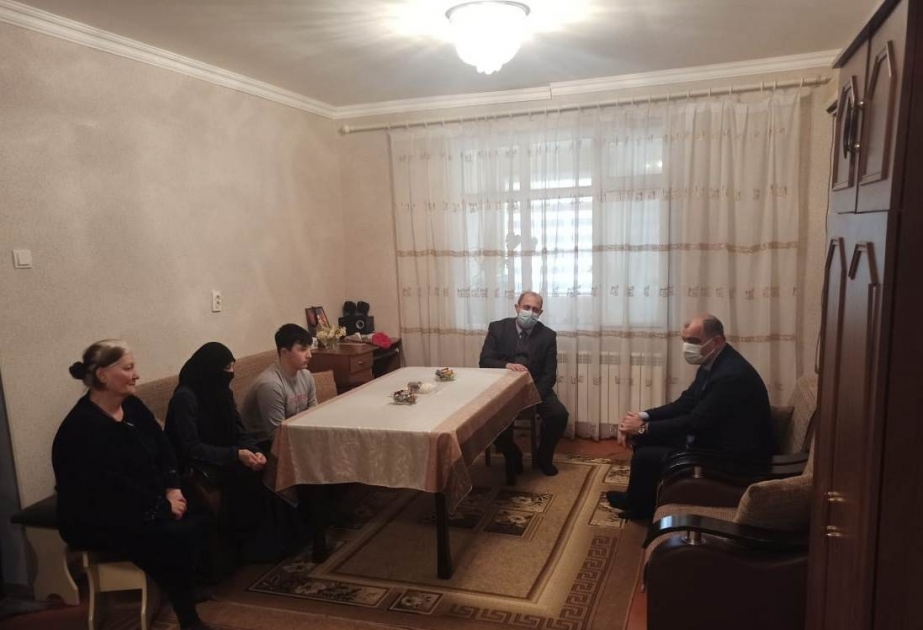 Suraxanıda Vətən müharibəsi şəhidinin ailəsi ziyarət olunub