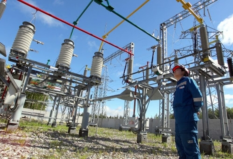 Əsas kapitala yönəldilmiş vəsaitin 15,4 milyon manatı elektrik enerjisi, qaz və buxar istehsalı, bölüşdürülməsi və təchizatı üzrə xərclənib