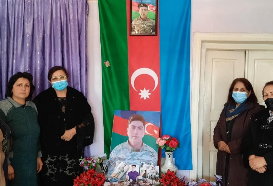 YAP Bərdə rayon təşkilatının üzvləri şəhid ailələrini ziyarət ediblər