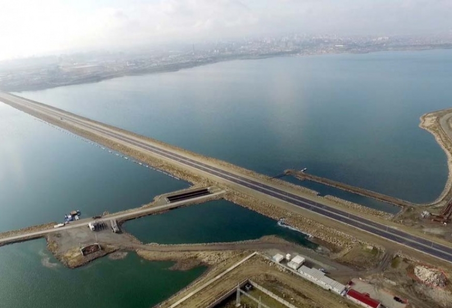 Ötən il respublikada 1385 kilometrdən çox avtomobil yolları salınıb, yenidən qurulub və təmir edilib