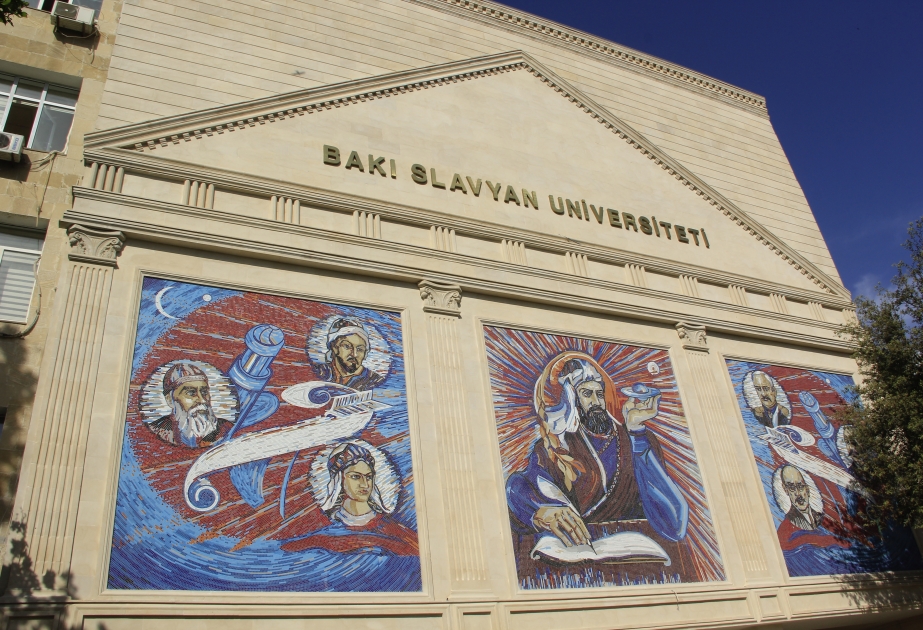 Bakı Slavyan Universiteti tələbələri pedaqoji təcrübə keçirlər