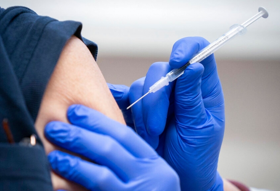 Le Royaume-Uni poursuit la vaccination contre le coronavirus