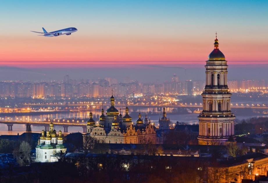 "أزال" تطلق رحلات خاصة من باكو إلى كييف